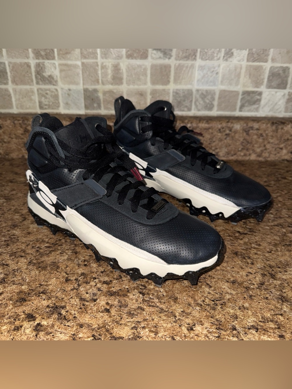 Under Armour UA Harper 10 Pro TPU Mid Men's Size 9 Baseball Cleats  New no box